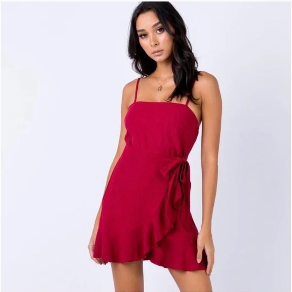 NWT Princess Polly Caedere Mini Dress in Maroon Size 4. Valentine’s Day vibes :)